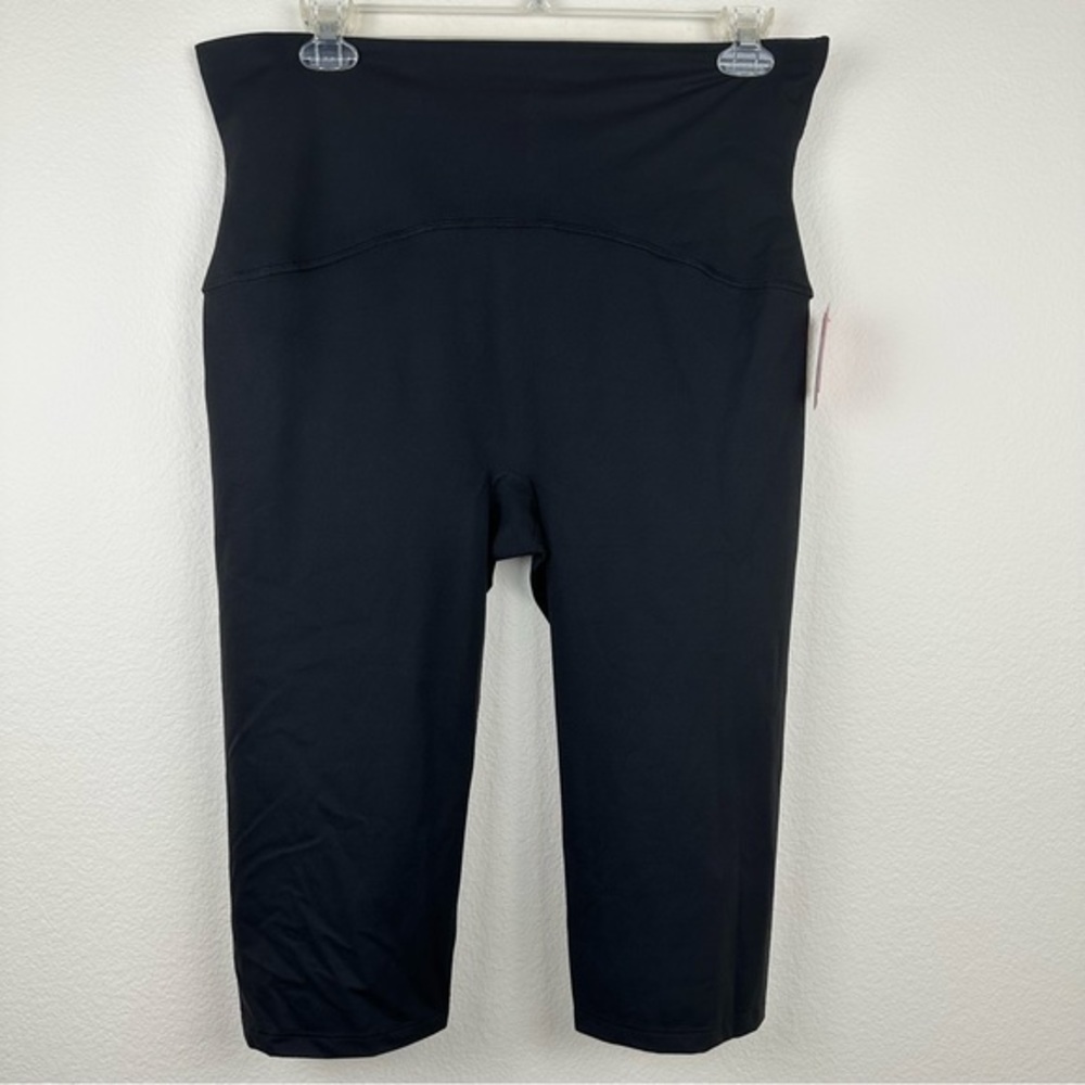 Spanx Active Compression Knee Pant Black Biker Shorts 3X Leggings